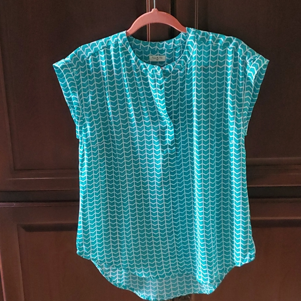 New Cute Turquoise Top